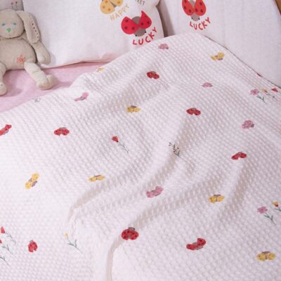 NEF-NEF ΒΡΕΦΙΚΗ ΚΟΥΒΕΡΤΑ ΠΙΚΕ AΓΚΑΛΙΑΣ LADY BUG 80X110 NEF-NEF HOMEWARE, 100% BAMBAKI