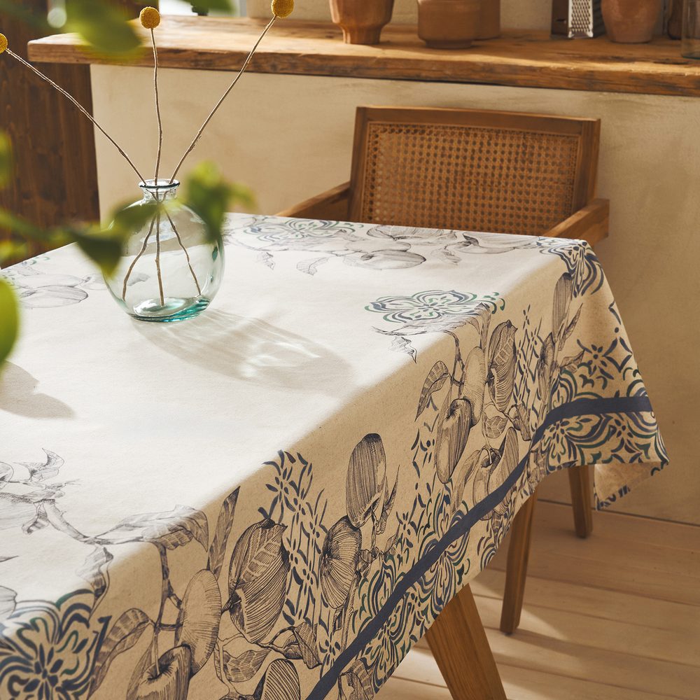 Τραπεζομάντηλο 135x135cm GOFIS HOME  Claire  296