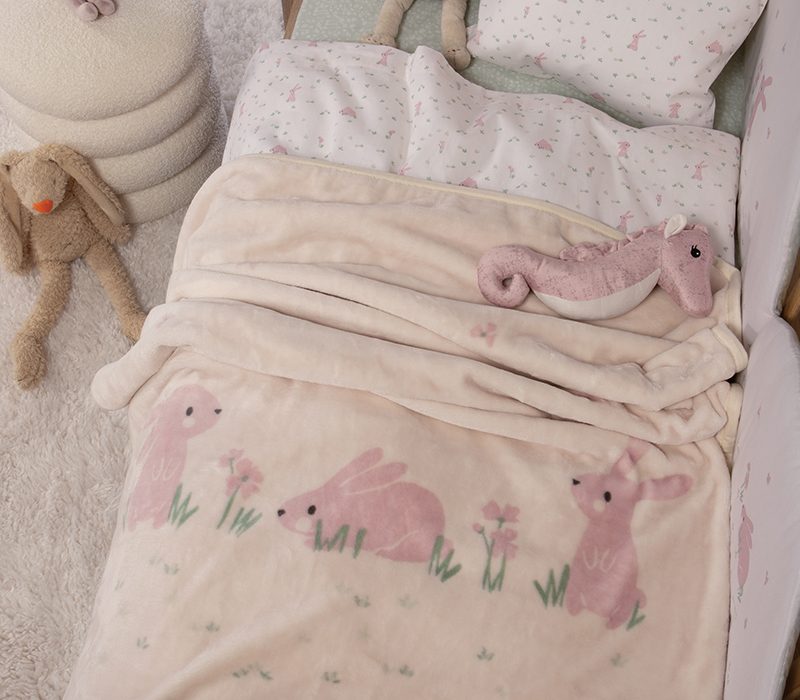 ΒΡΕΦΙΚΗ ΚΟΥΒΕΡΤΑ ΑΓΚΑΛΙΑΣ COUNTRY BUNNY 75X100 NEF-NEF HOMEWARE, 100% ΠΟΛΥΕΣΤΕΡΑΣ