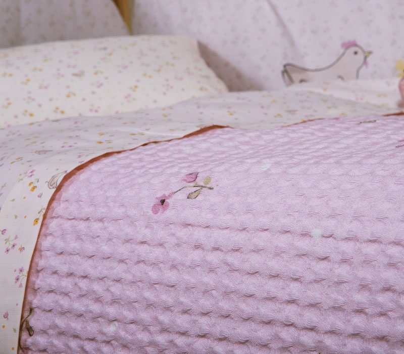 ΒΡΕΦΙΚΗ ΚΟΥΒΕΡΤΑ ΠΙΚΕ AΓΚΑΛΙΑΣ CUTE & SWEET 80X110 NEF-NEF HOMEWARE, 100% BAMBAKI - Image 2