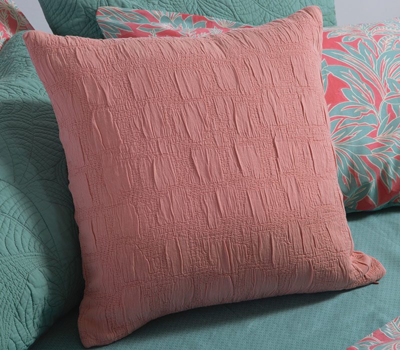 ΔΙΑΚΟΣΜΗΤΙΚΗ ΜΑΞΙΛΑΡΟΘΗΚΗ CHARISMA 50X50 NEF-NEF HOMEWARE, 100% BAMBAKI - Image 2