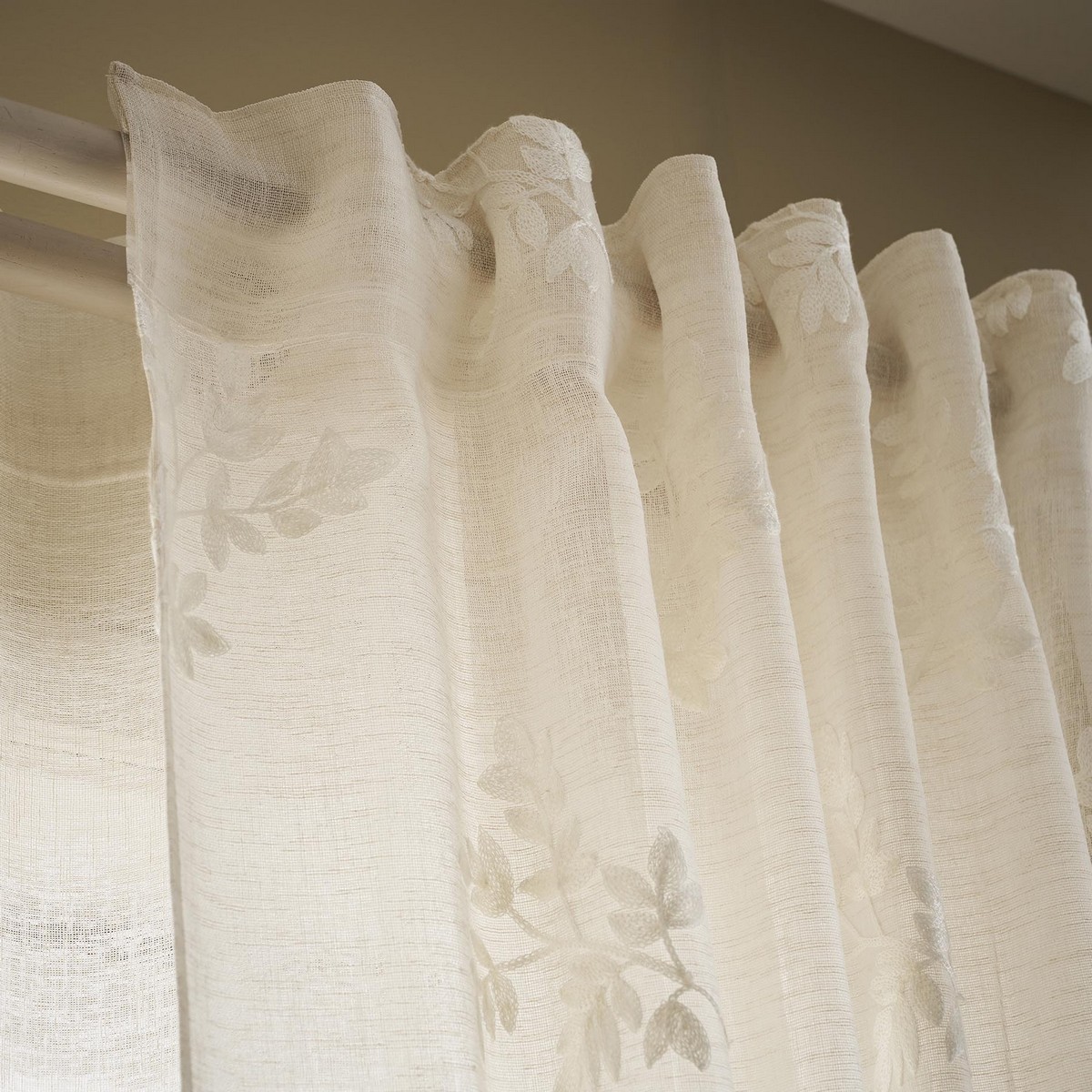 Κουρτίνα με σιρίτι 140x280cm GOFIS HOME Leaf Beige AW24 532/06 - Image 6