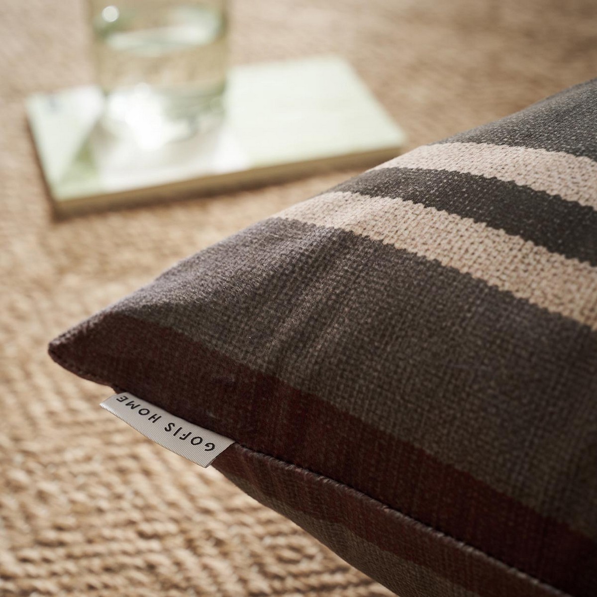 Μαξιλαροθήκη 65x65cm GOFIS HOME Neoma stripe 158 - Image 2