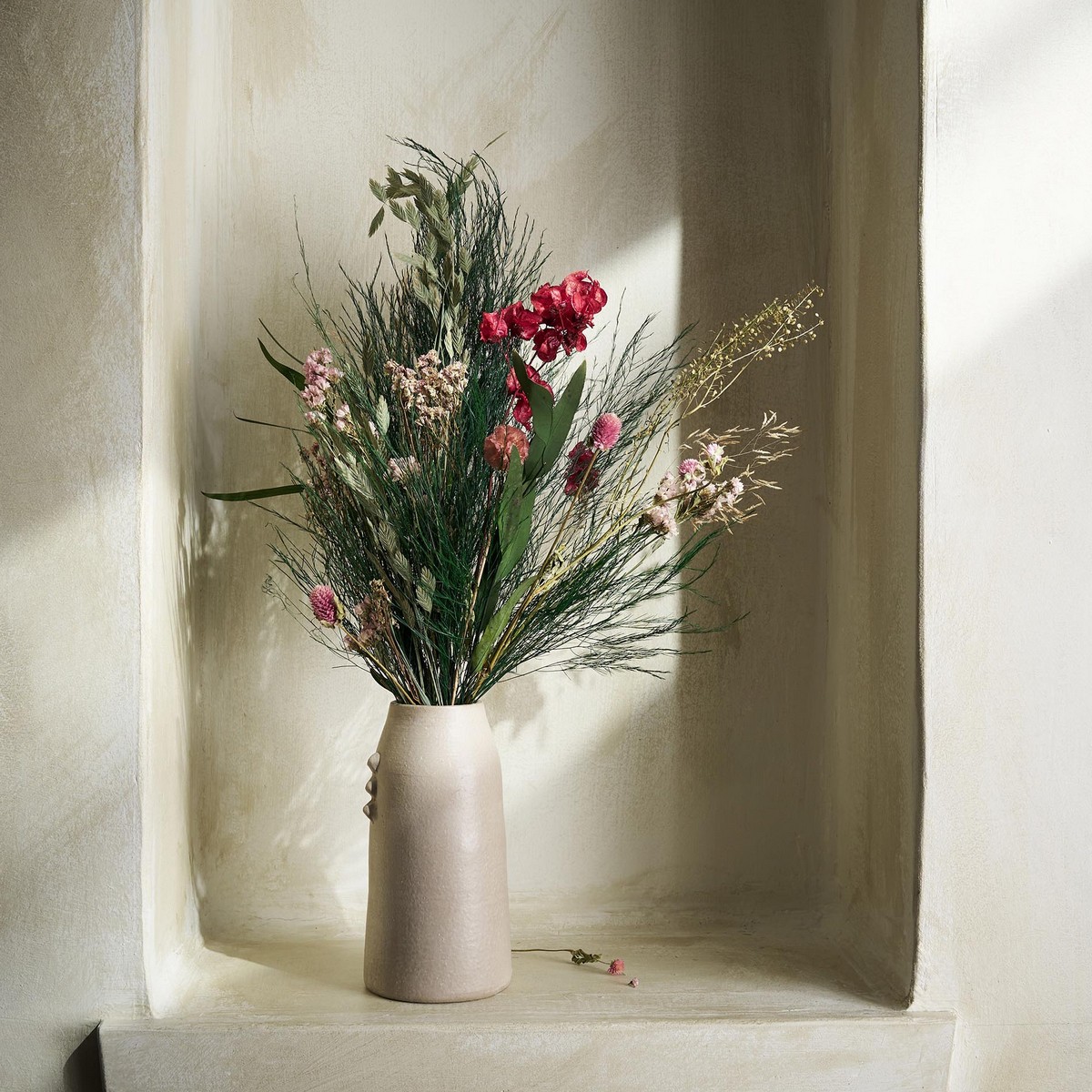 Σύνθεση με αποξηραμένα άνθη Ύψος : 60cm, 200γρ. GOFIS HOME Fouzia 192