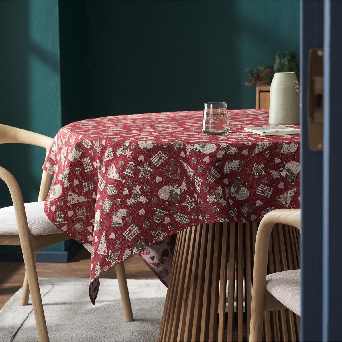 Τραπεζομάντηλο 135x135cm GOFIS HOME  342